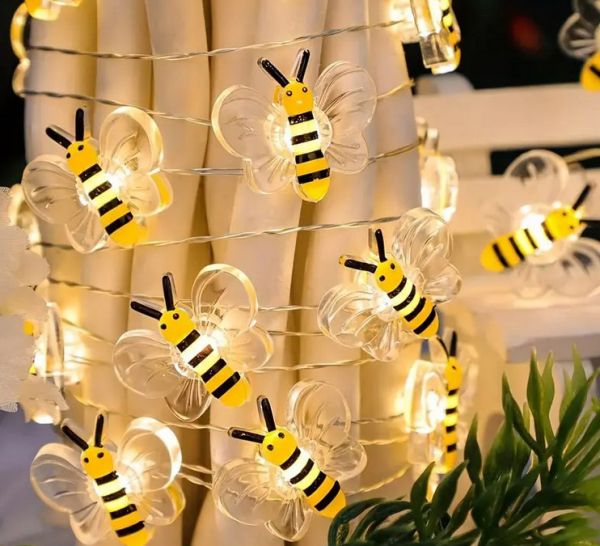 LED Lichterkette mit kleinen Bienen
